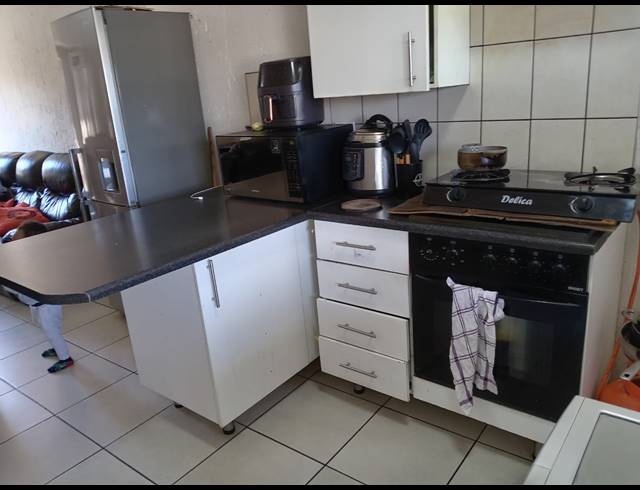 2 BEDROOM APARTMENT FOR SALE IN BOKSBURG NORTH
